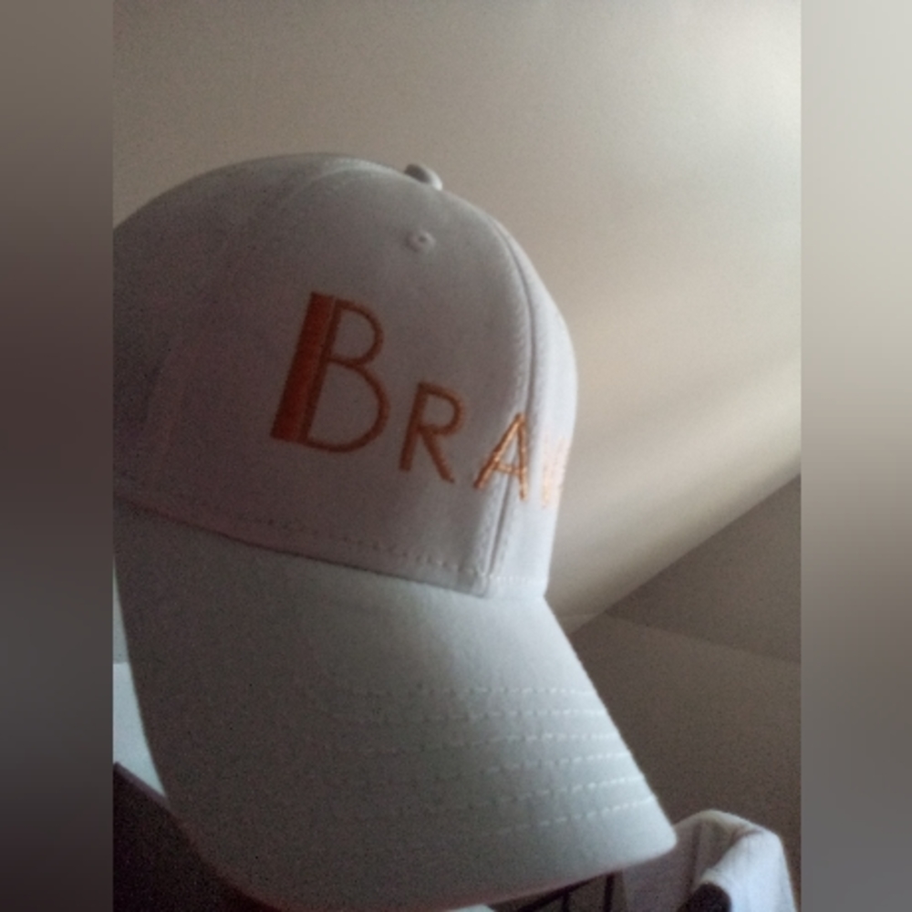 White cap - Picture 3 of 3